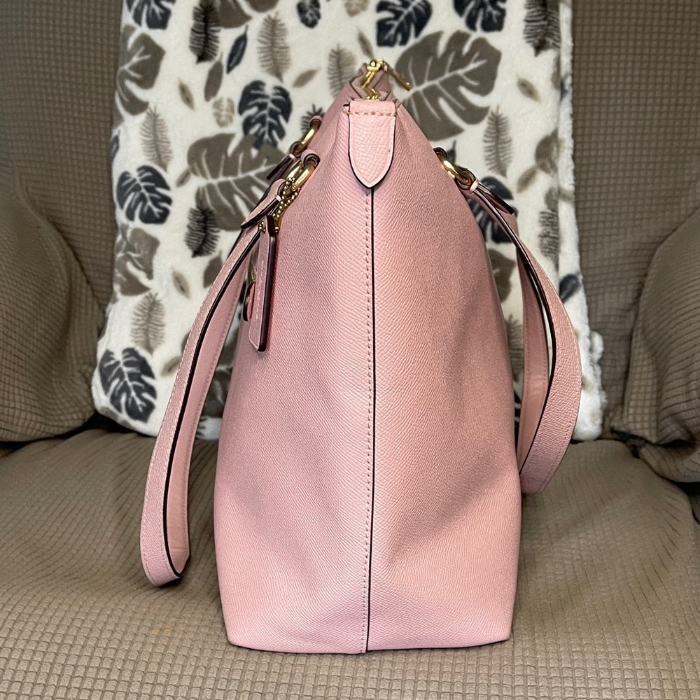 Coach Gallery Tote with RoseBouquet interior b2039-91147 - Picture 2 of 9